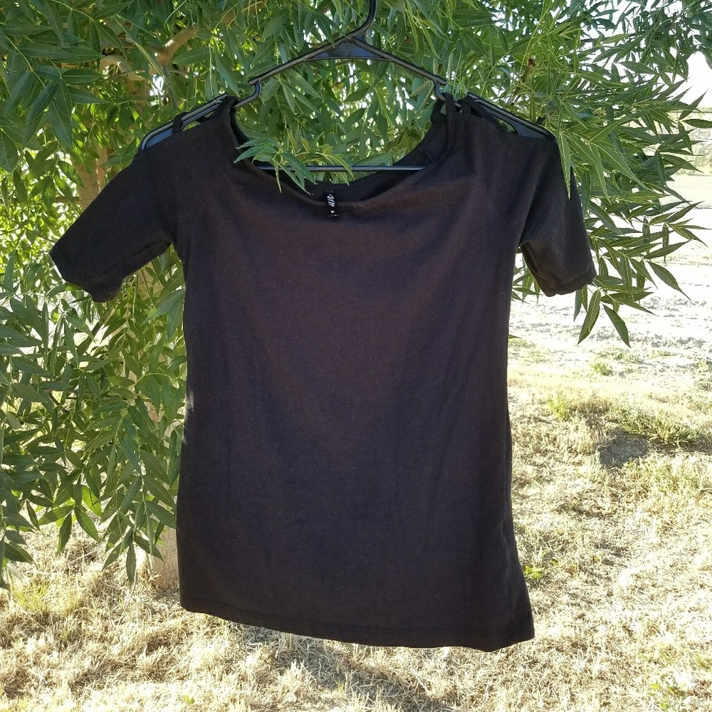 Short Sleeve